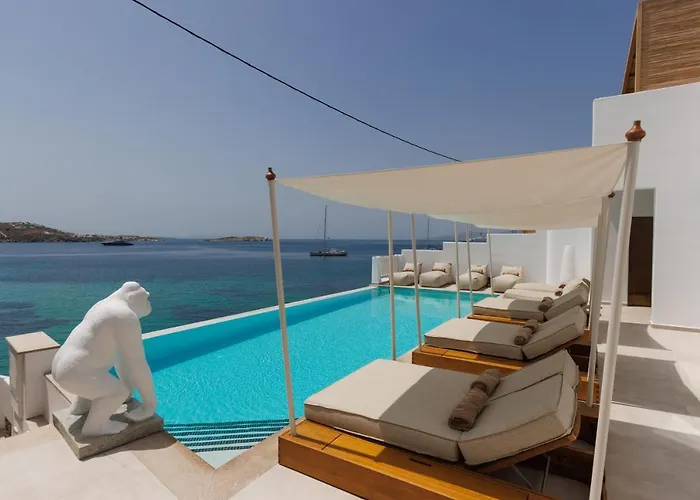 Icon Mykonos מלון