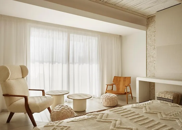 Icon Mykonos מלון