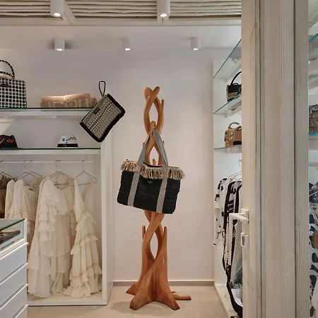 Icon Mykonos Hotel 4*